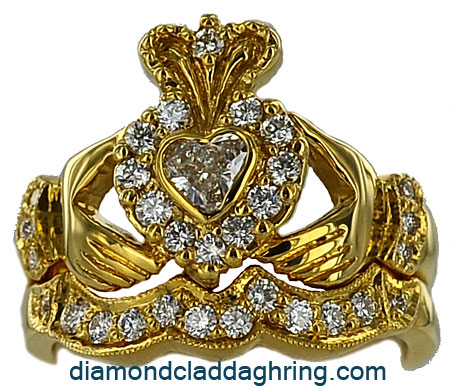 diamond claddagh ring